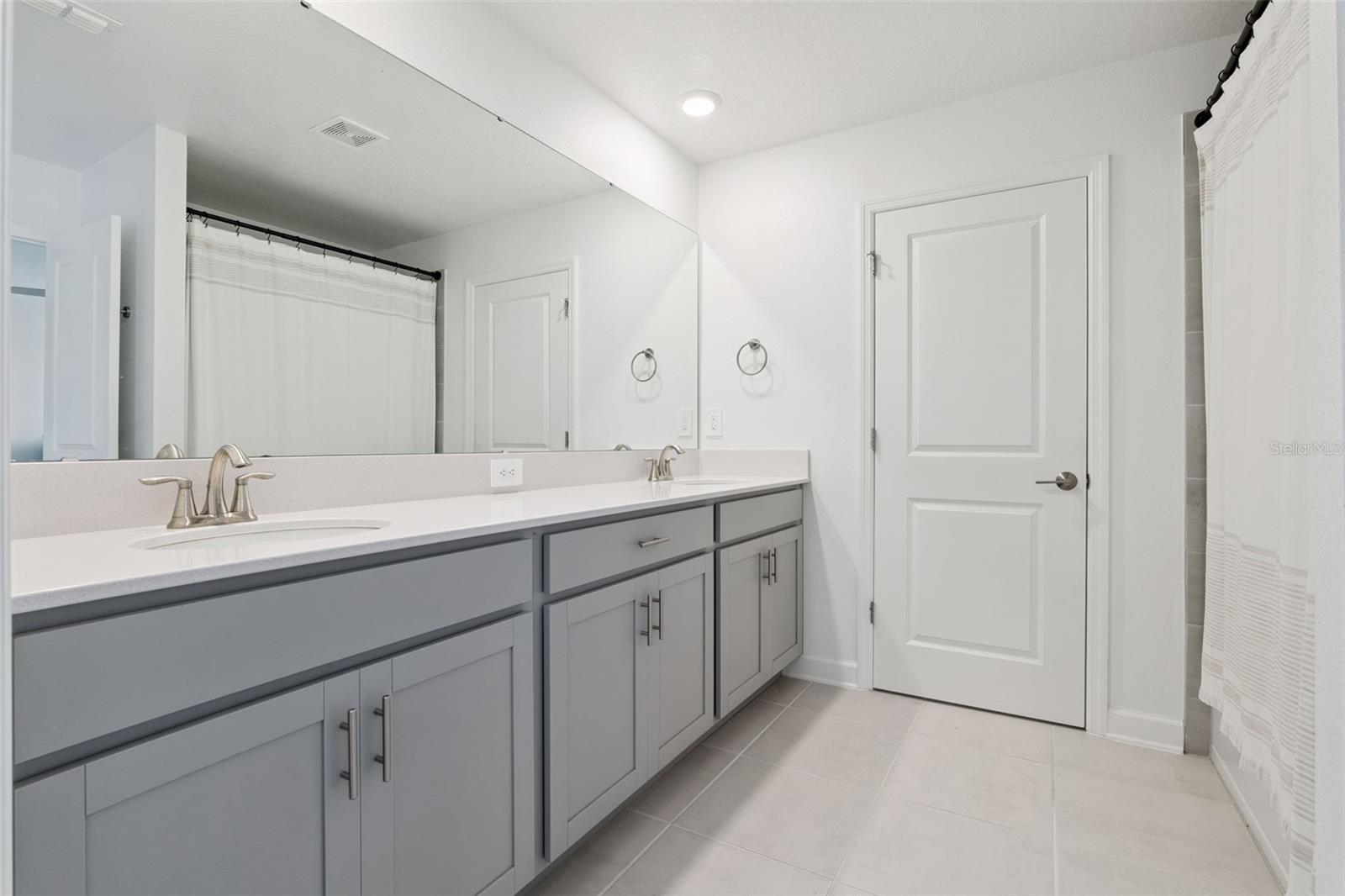 STOREY PARK - Residential