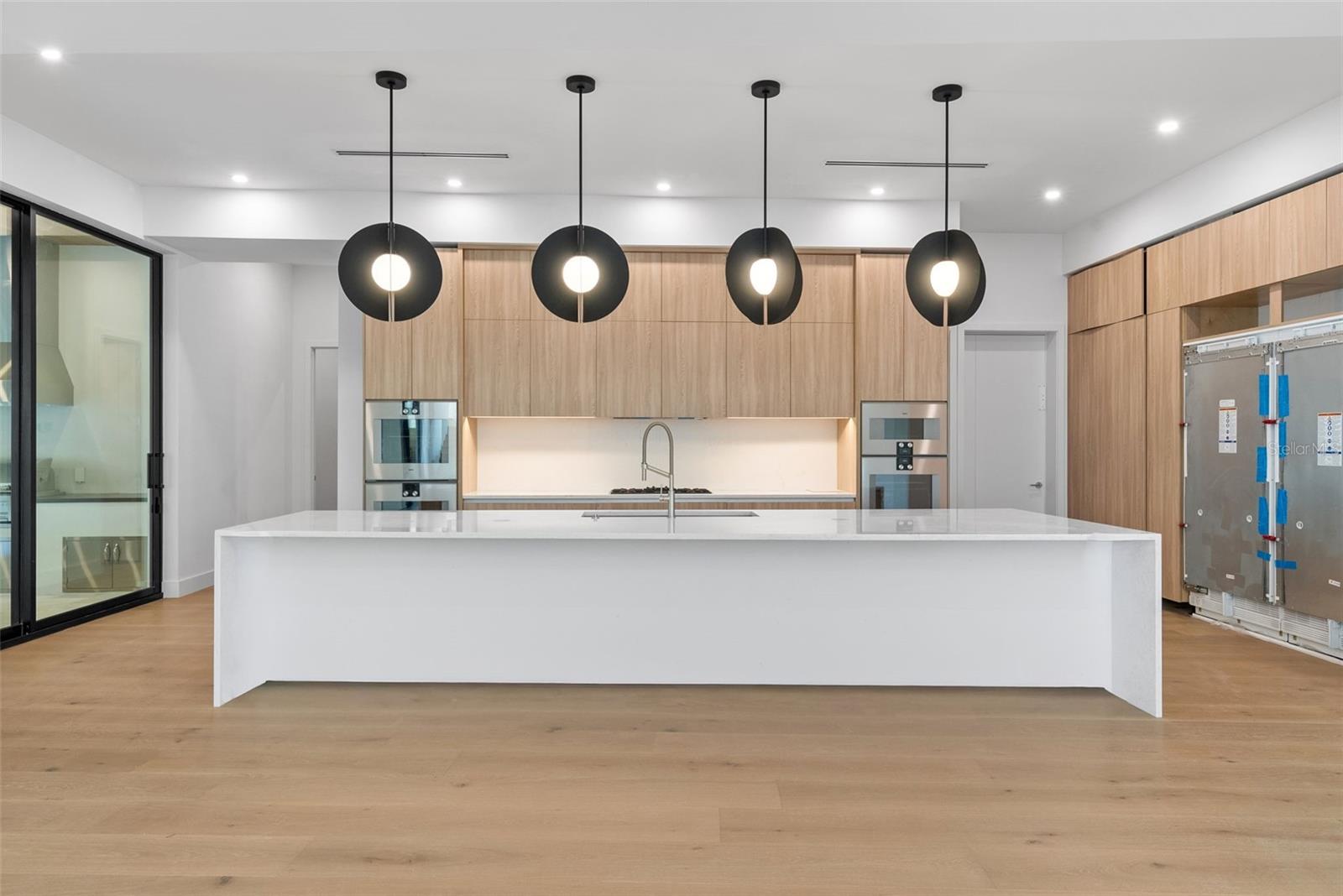 DAVIS ISLANDS REP OF PT O - Residential