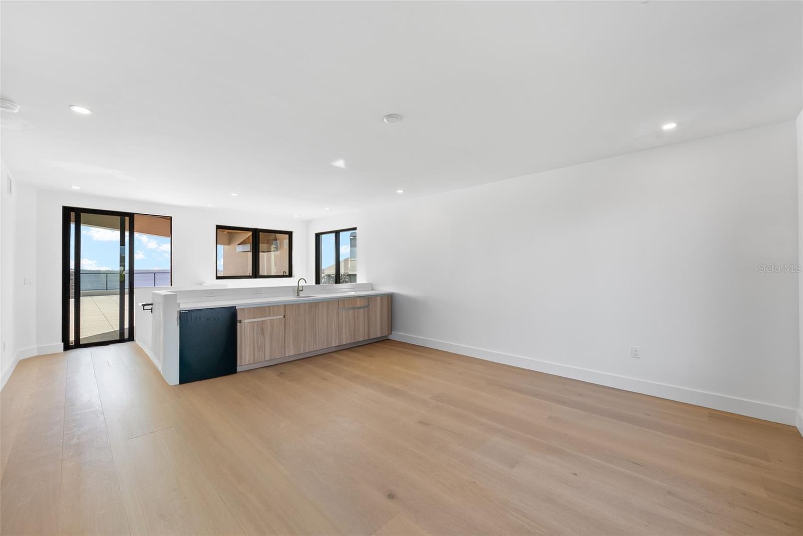 DAVIS ISLANDS REP OF PT O - Residential