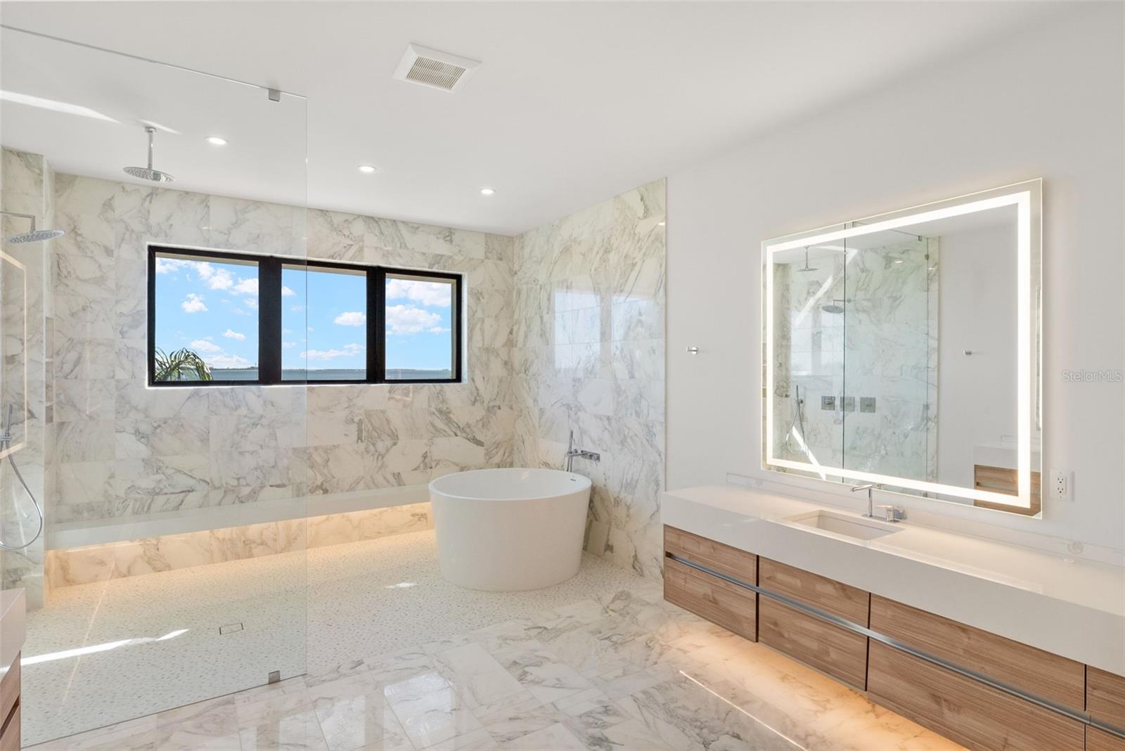 DAVIS ISLANDS REP OF PT O - Residential