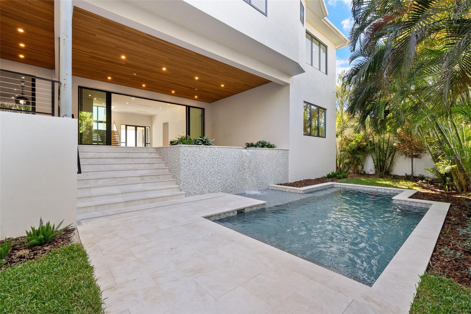 DAVIS ISLANDS REP OF PT O - Residential