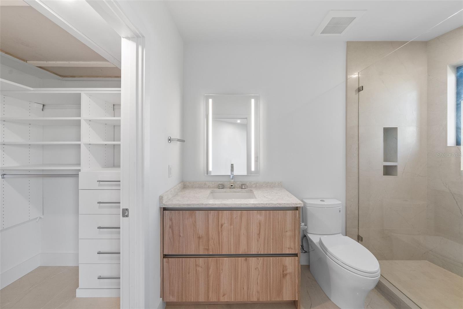 DAVIS ISLANDS REP OF PT O - Residential