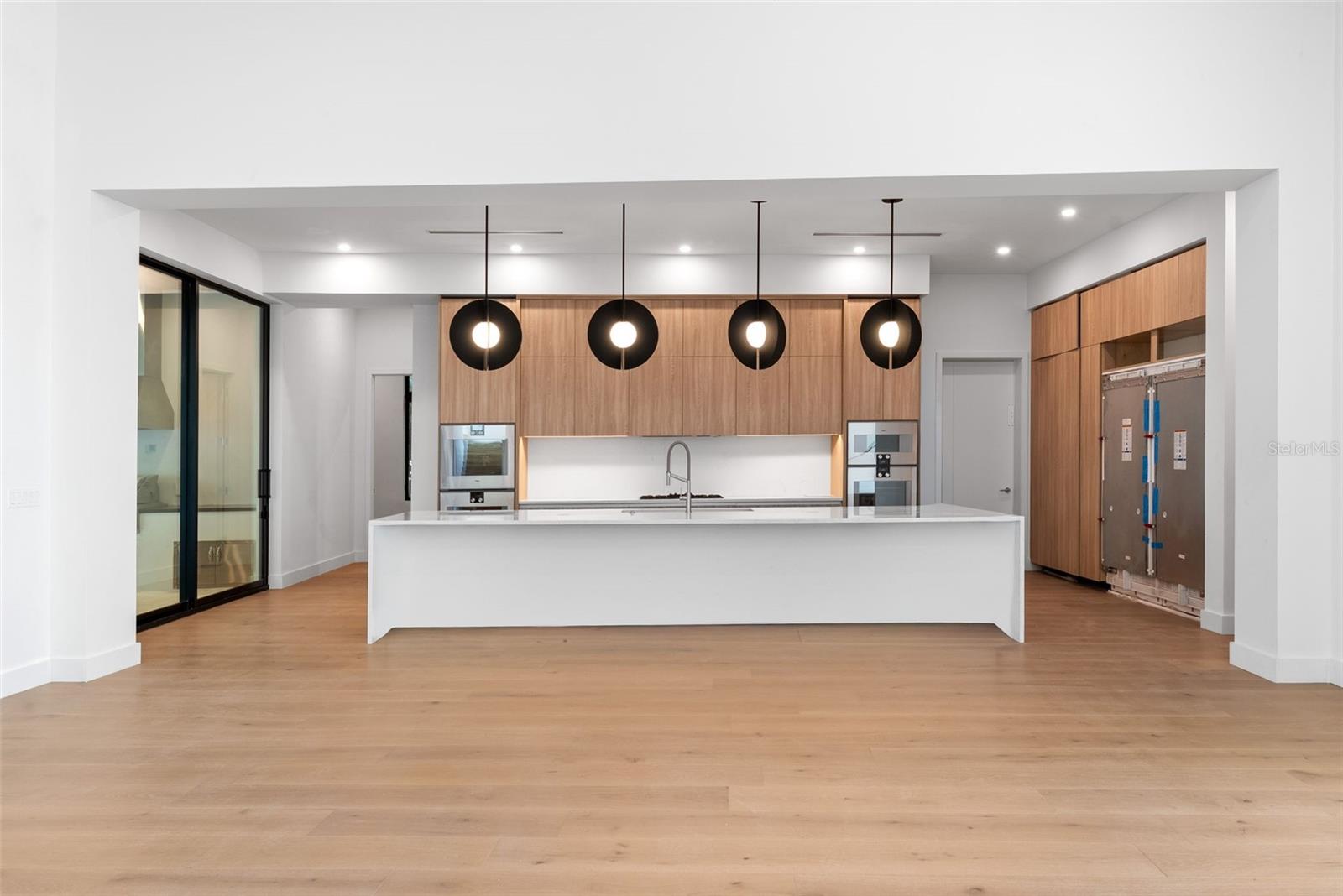 DAVIS ISLANDS REP OF PT O - Residential