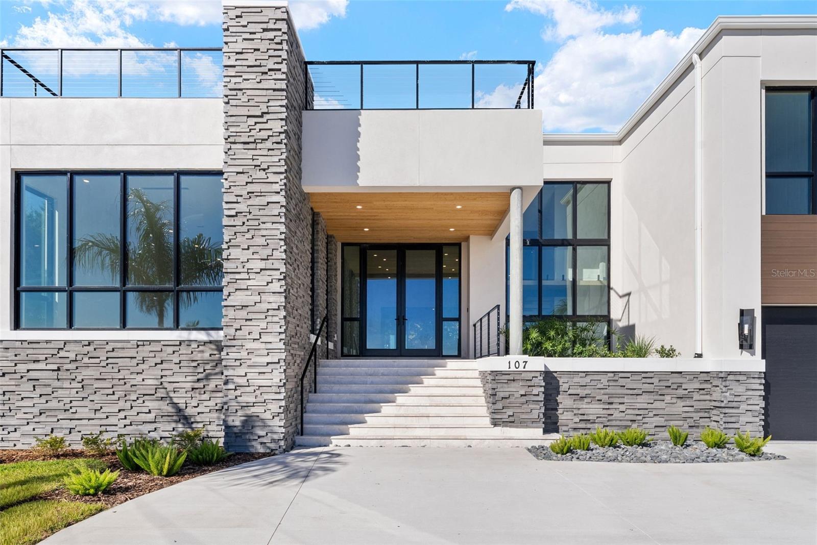 107 MARTINIQUE AVENUE