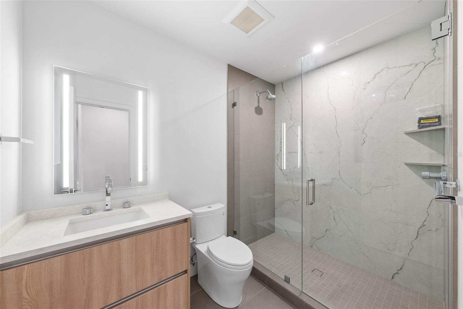 DAVIS ISLANDS REP OF PT O - Residential