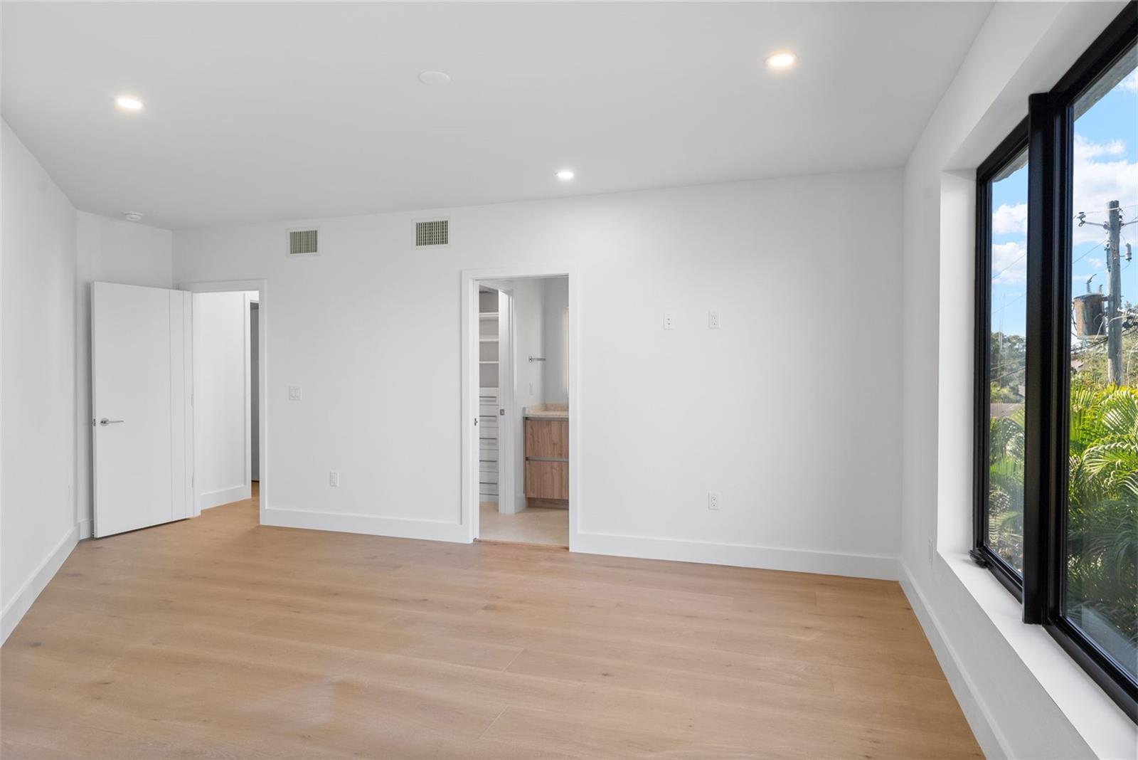 DAVIS ISLANDS REP OF PT O - Residential