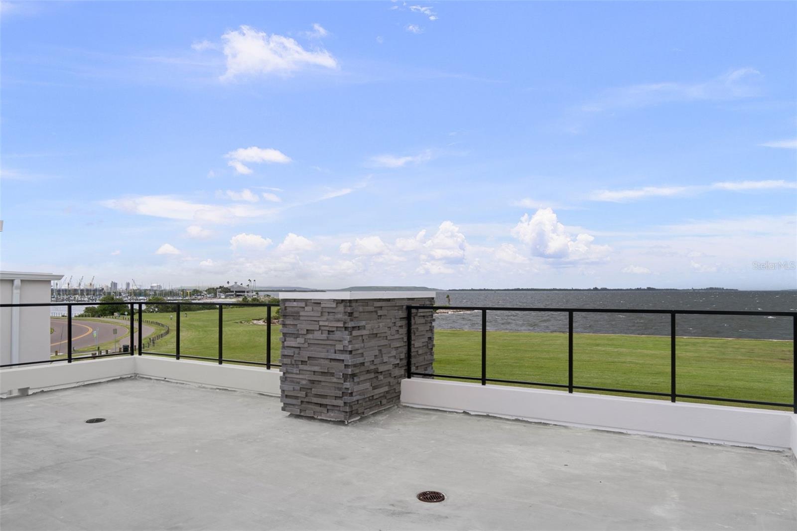 DAVIS ISLANDS REP OF PT O - Residential
