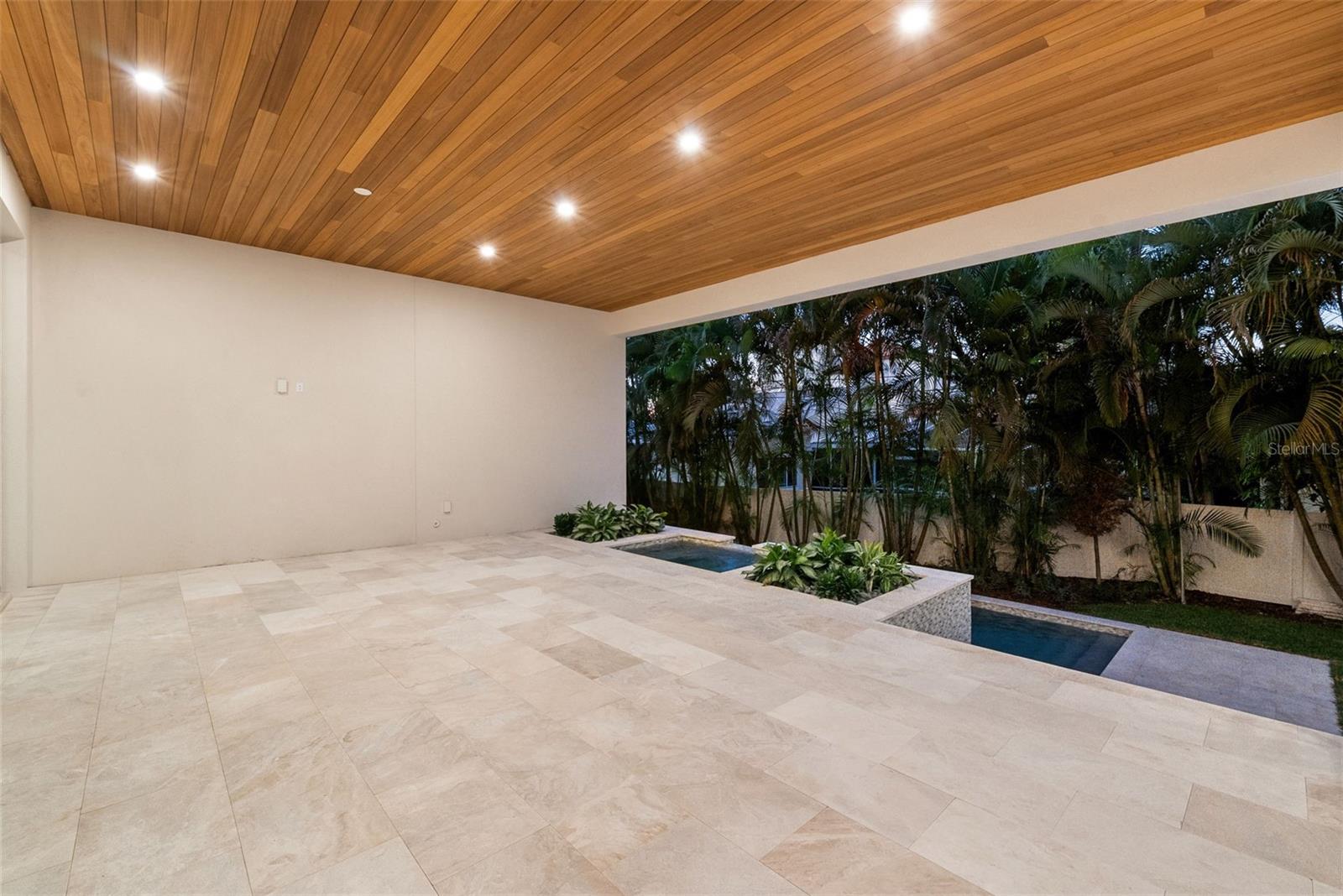 DAVIS ISLANDS REP OF PT O - Residential