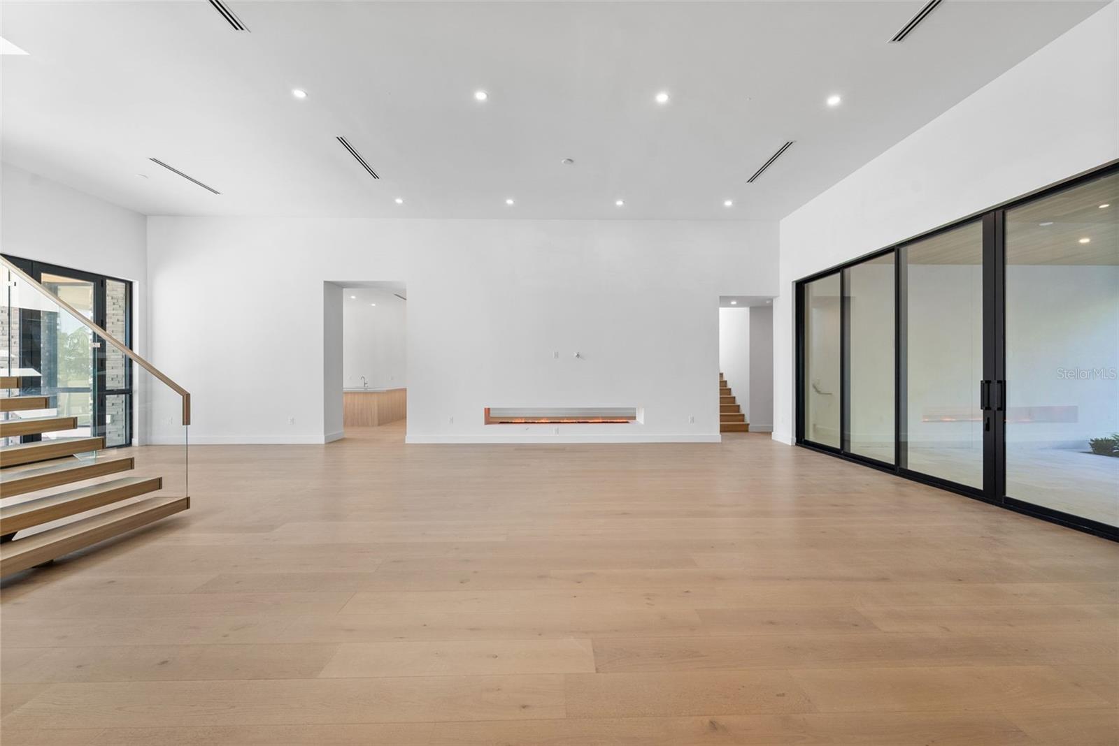 DAVIS ISLANDS REP OF PT O - Residential