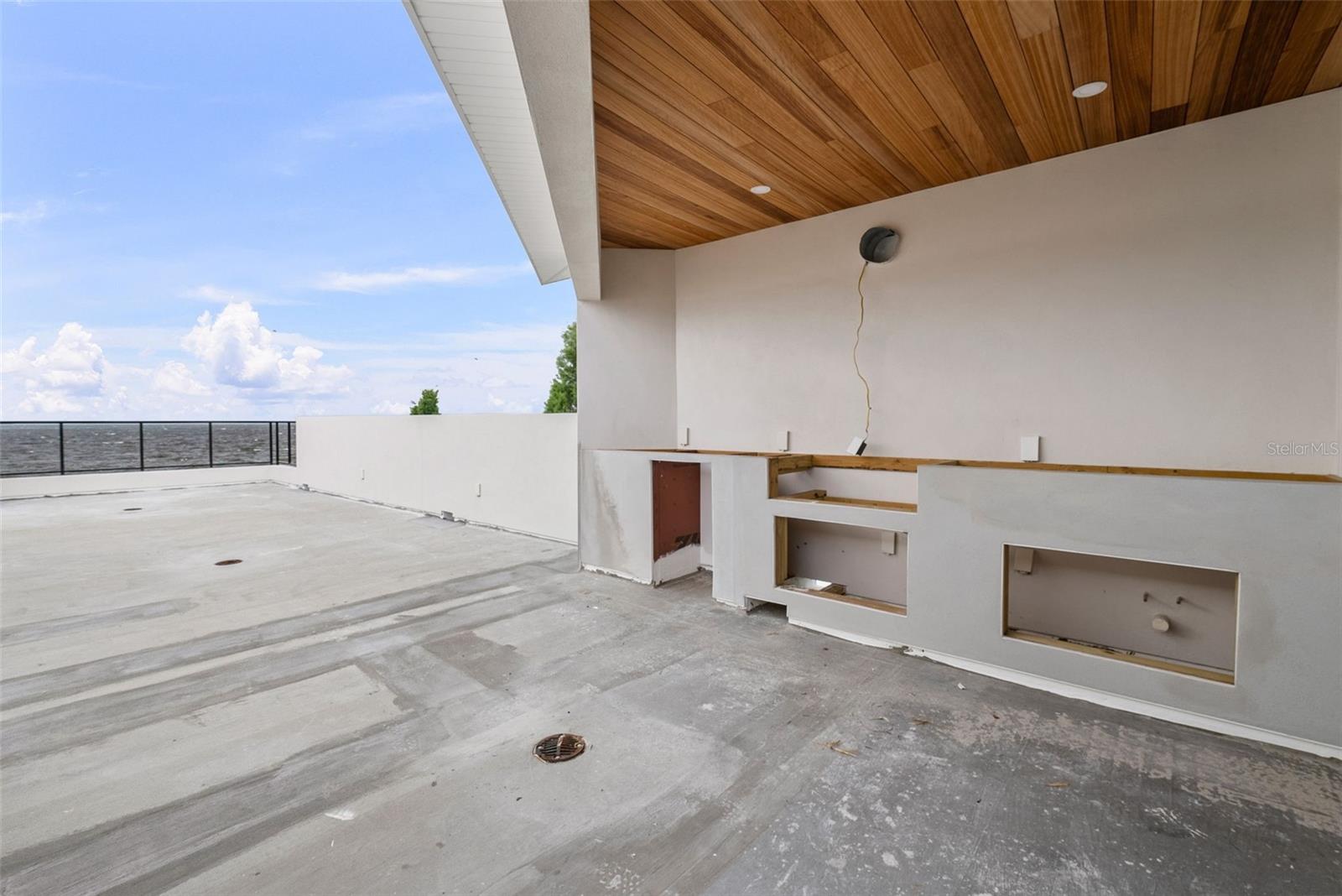 DAVIS ISLANDS REP OF PT O - Residential