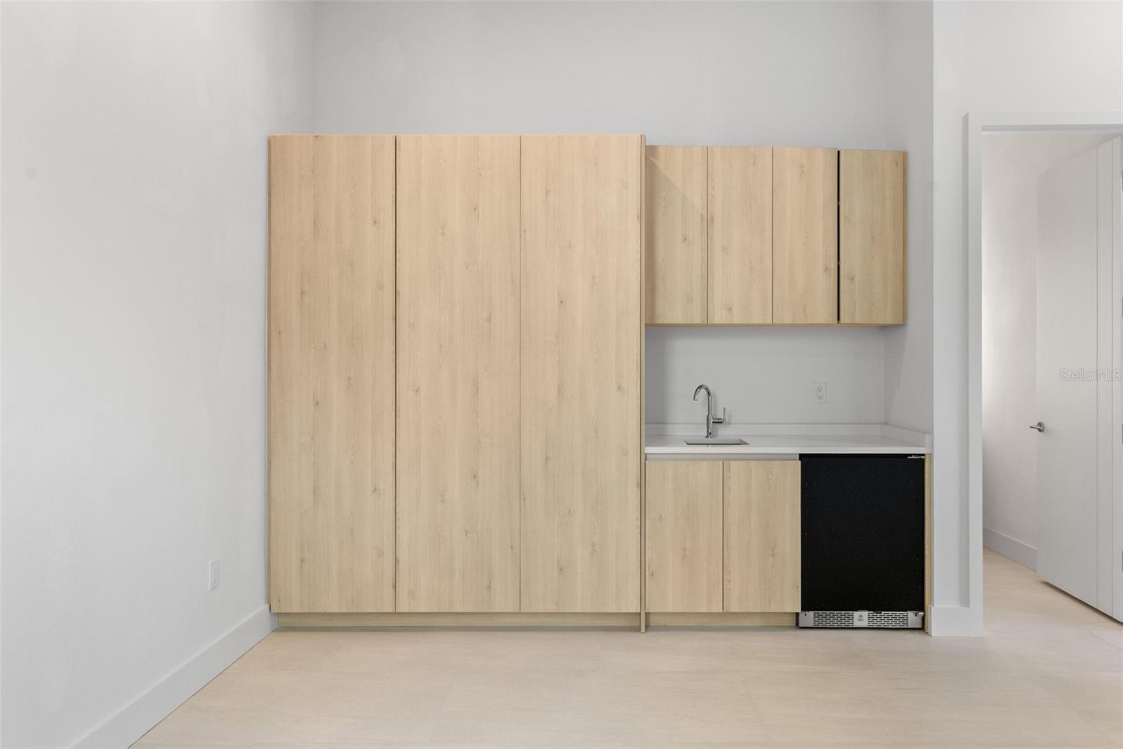 DAVIS ISLANDS REP OF PT O - Residential