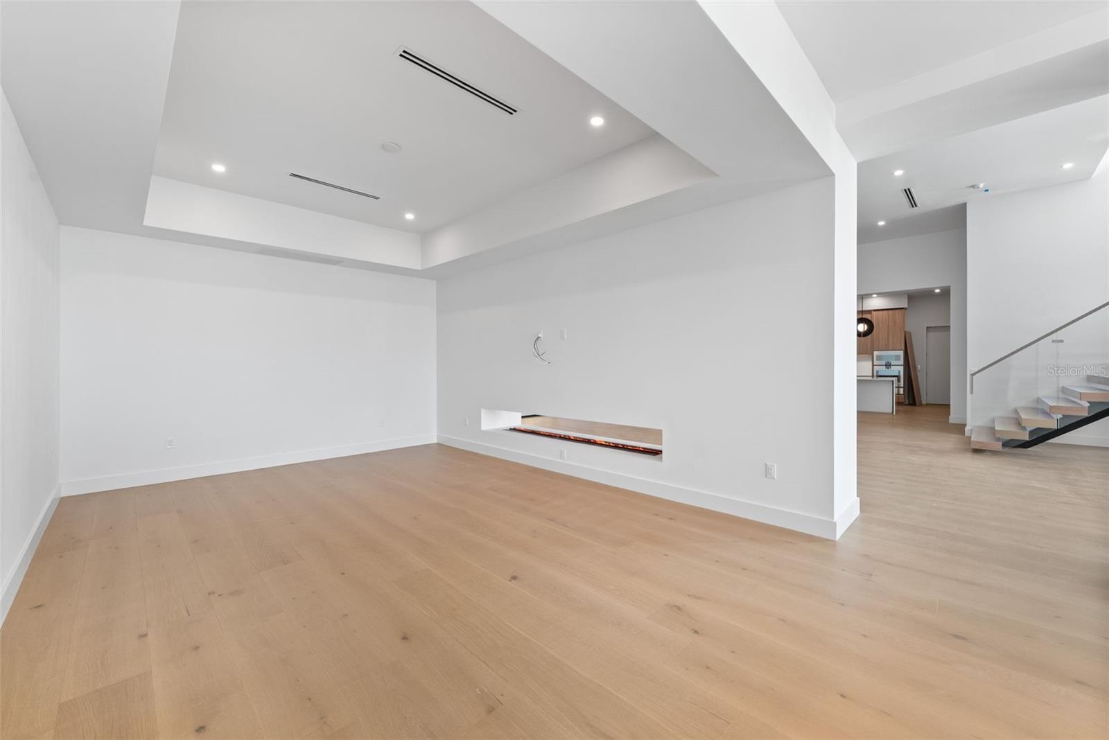 DAVIS ISLANDS REP OF PT O - Residential