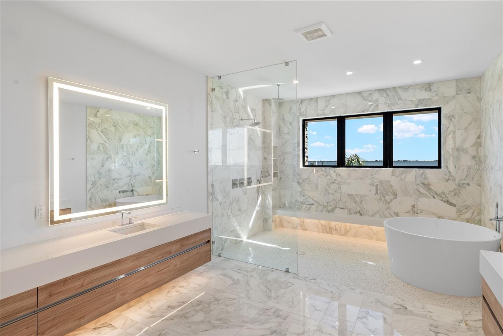 DAVIS ISLANDS REP OF PT O - Residential