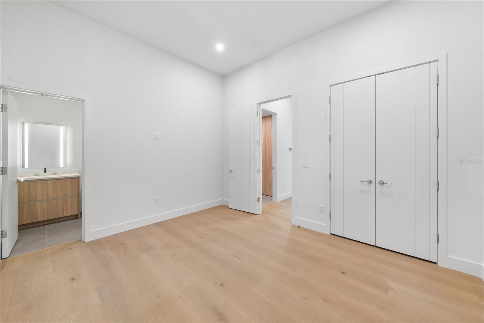 DAVIS ISLANDS REP OF PT O - Residential