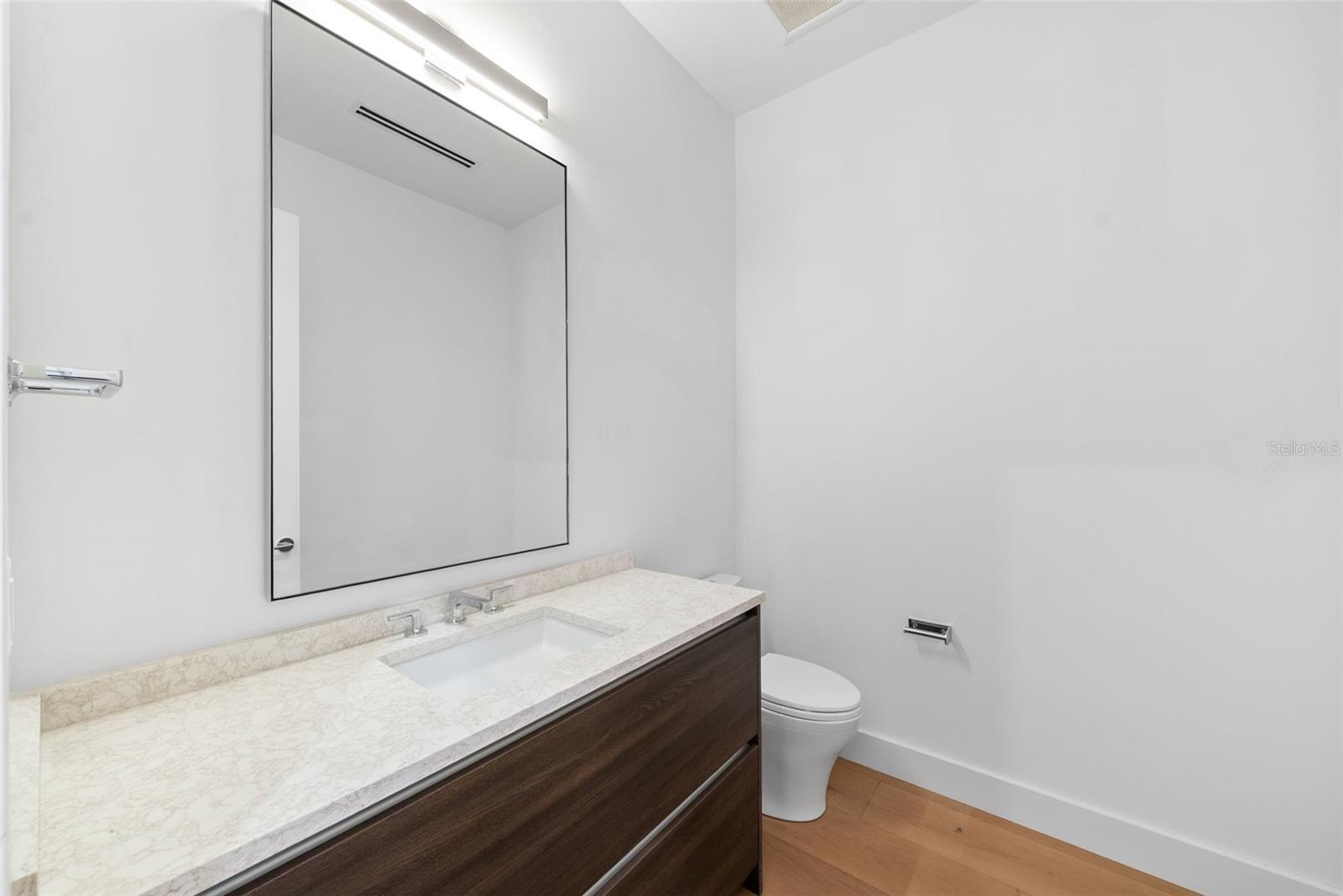 DAVIS ISLANDS REP OF PT O - Residential