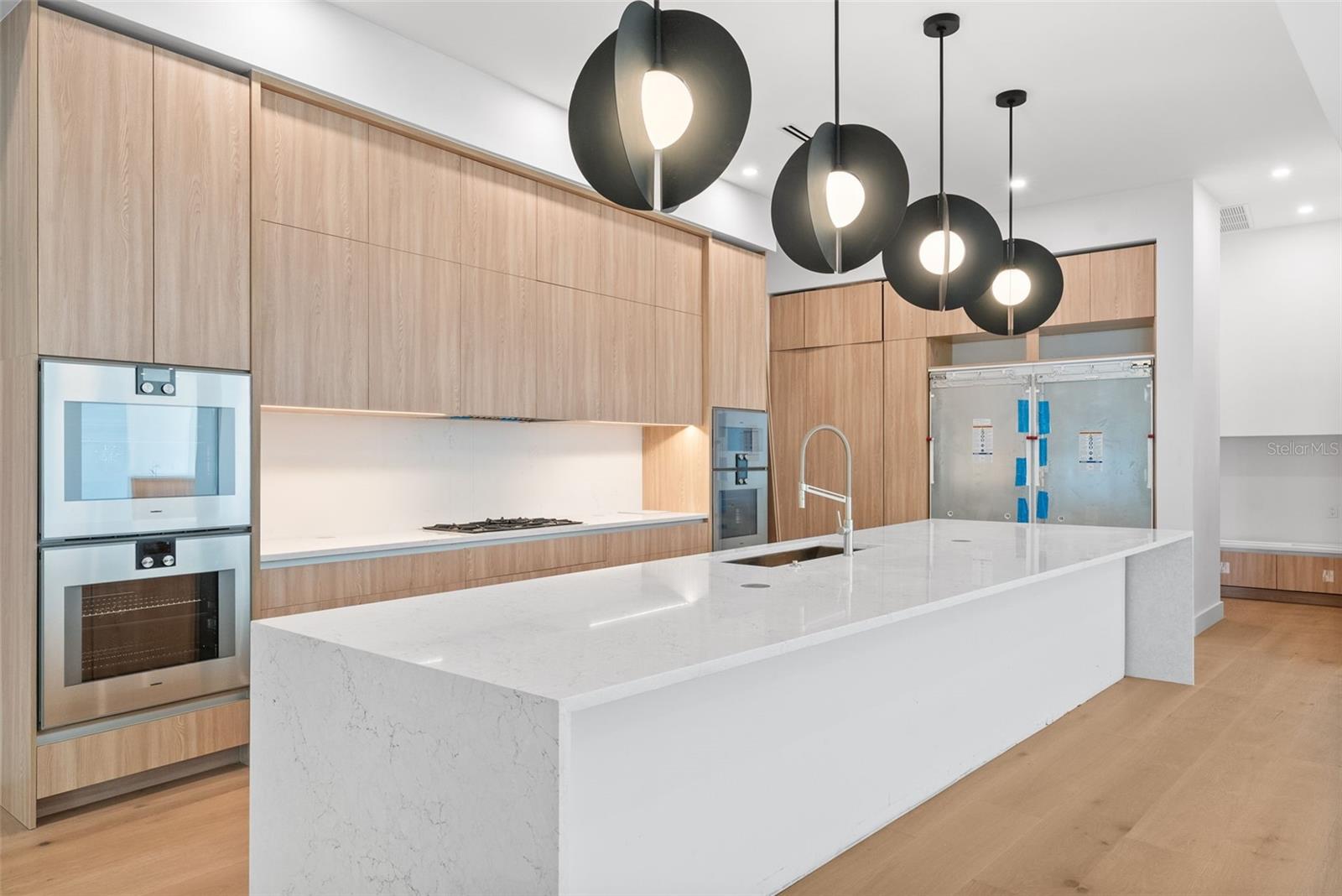 DAVIS ISLANDS REP OF PT O - Residential