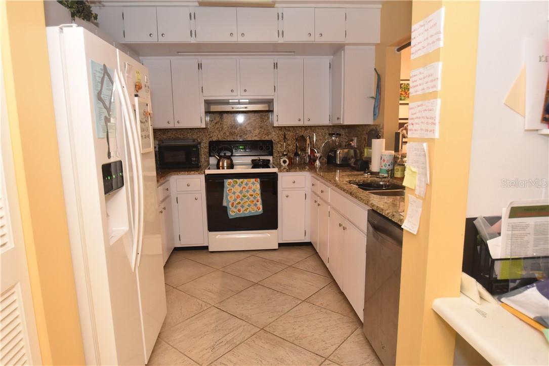 PELICAN COVE II - Residential Lease