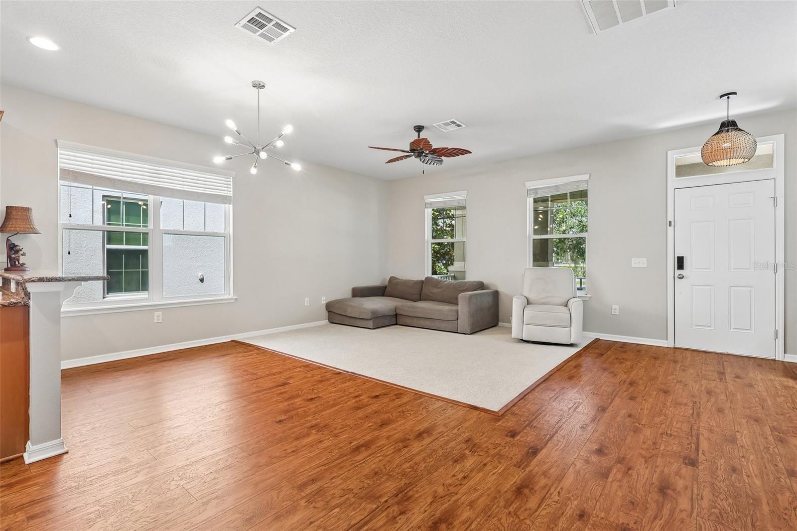 Casas a venda 3 - Jen Dantas 11822 SILVERLAKE PARK DRIVE