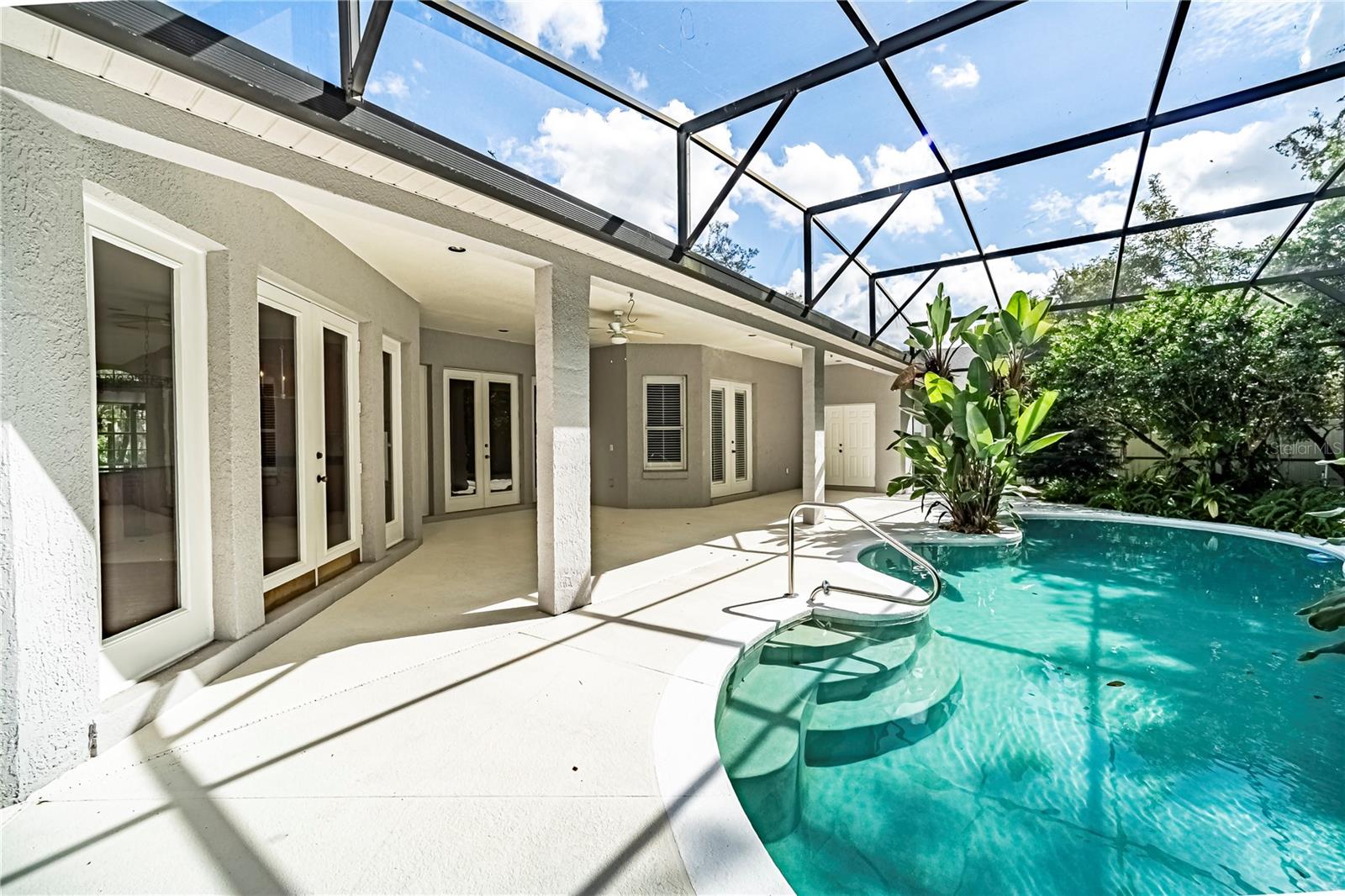 SEVILLE CHASE - Residential