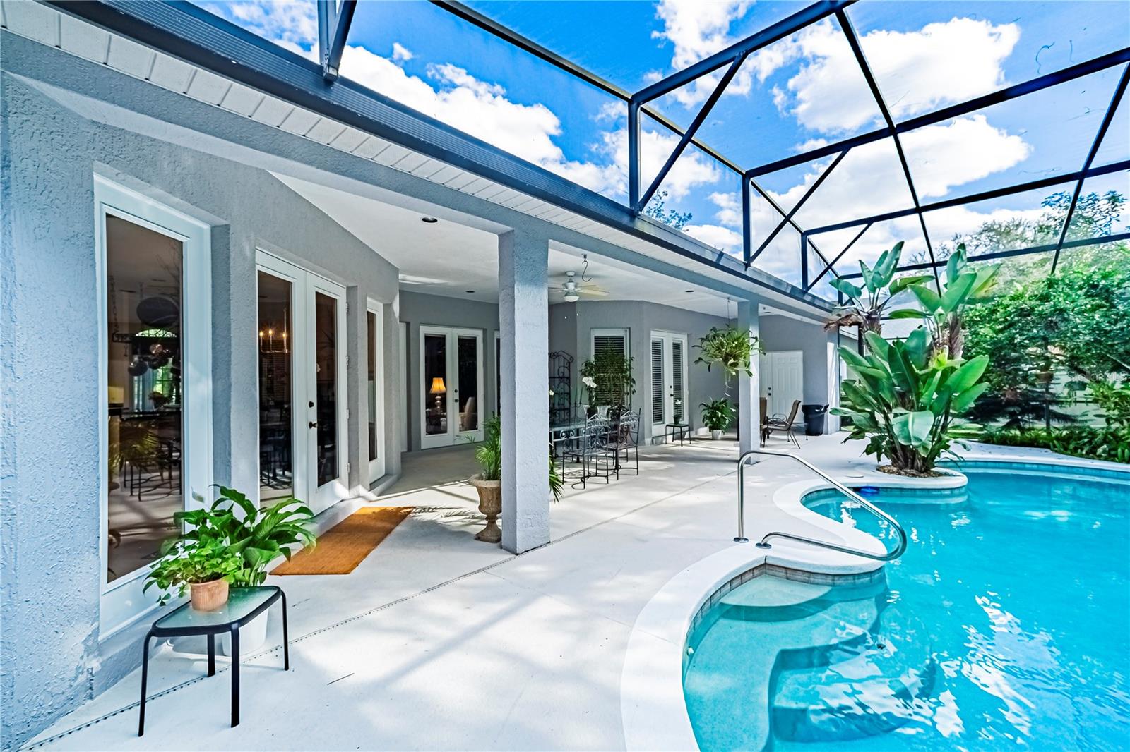 SEVILLE CHASE - Residential