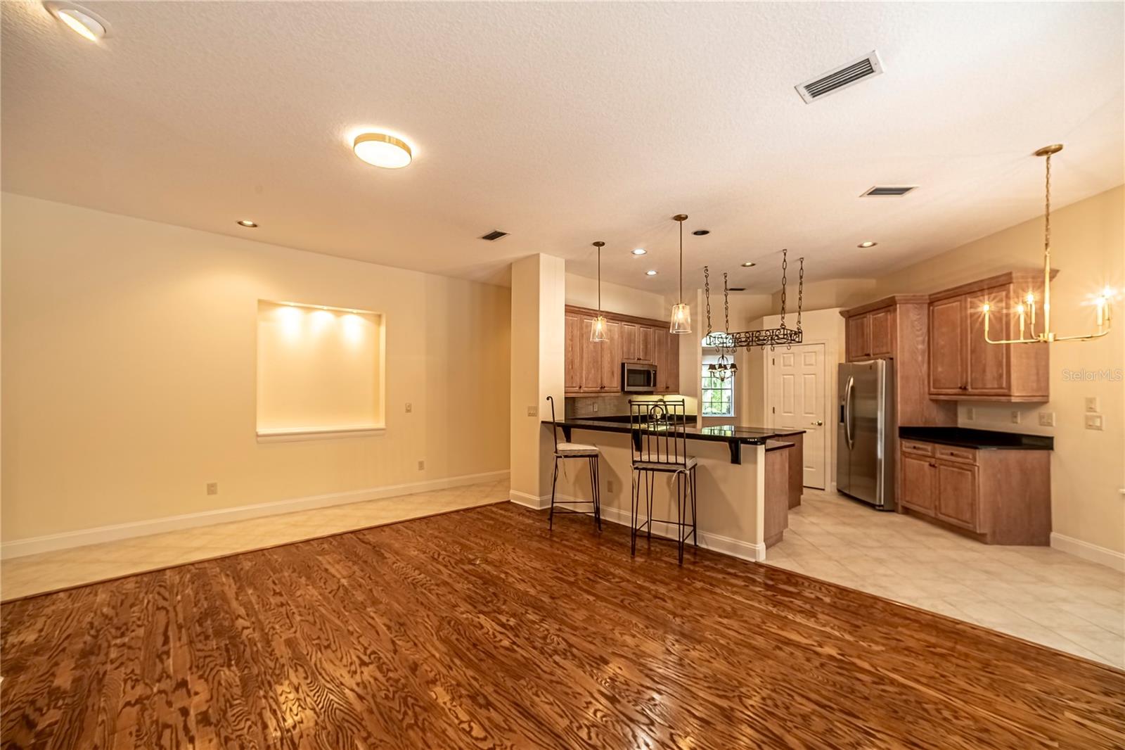 SEVILLE CHASE - Residential