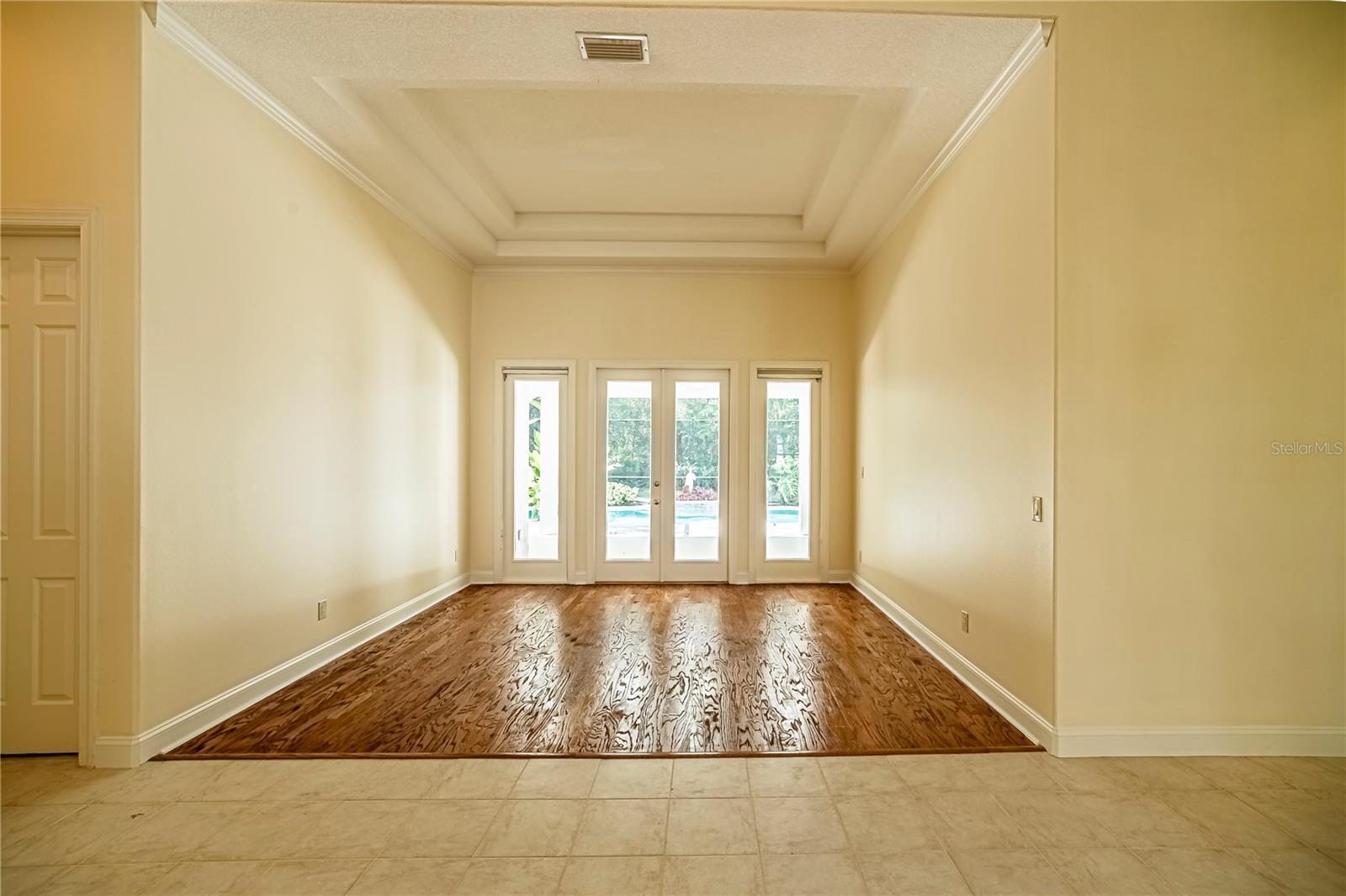 SEVILLE CHASE - Residential