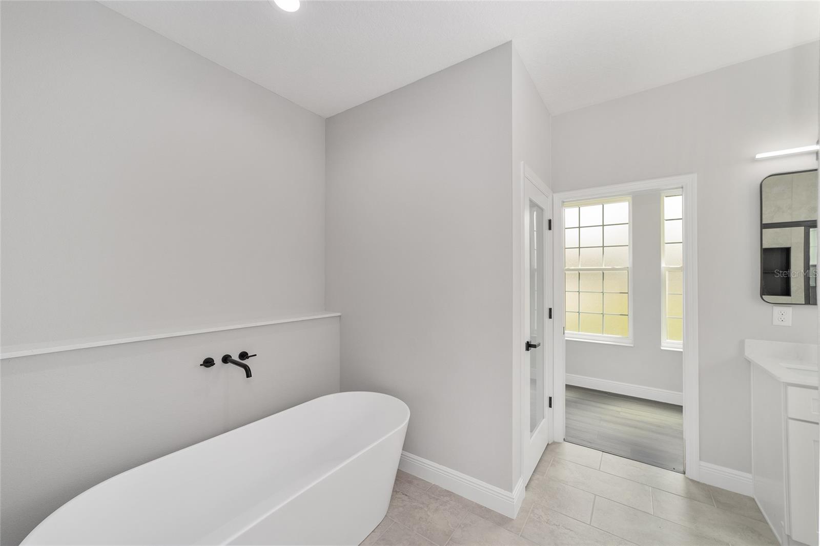 WILLISTON HYLNDS GOLF & C CLUB ESTATE - Residential Lease