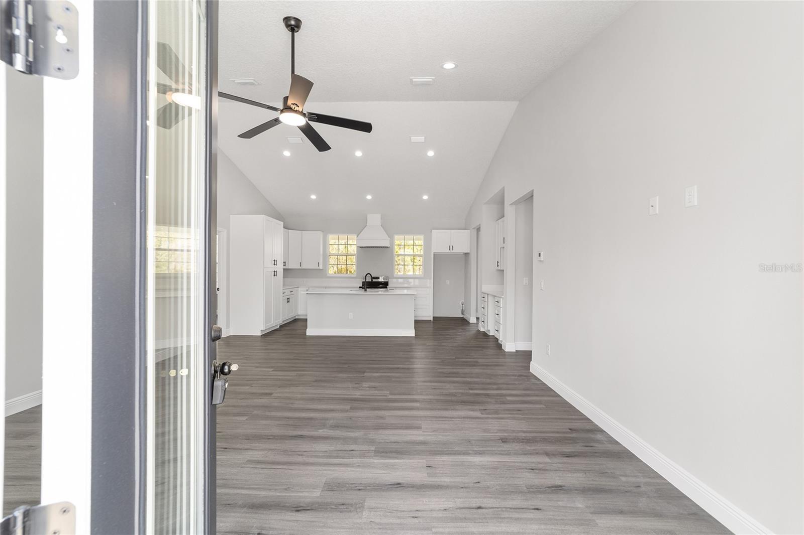 WILLISTON HYLNDS GOLF & C CLUB ESTATE - Residential Lease