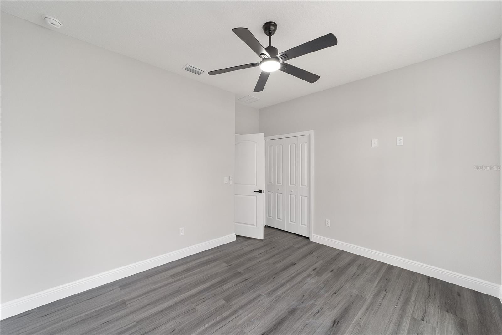 WILLISTON HYLNDS GOLF & C CLUB ESTATE - Residential Lease