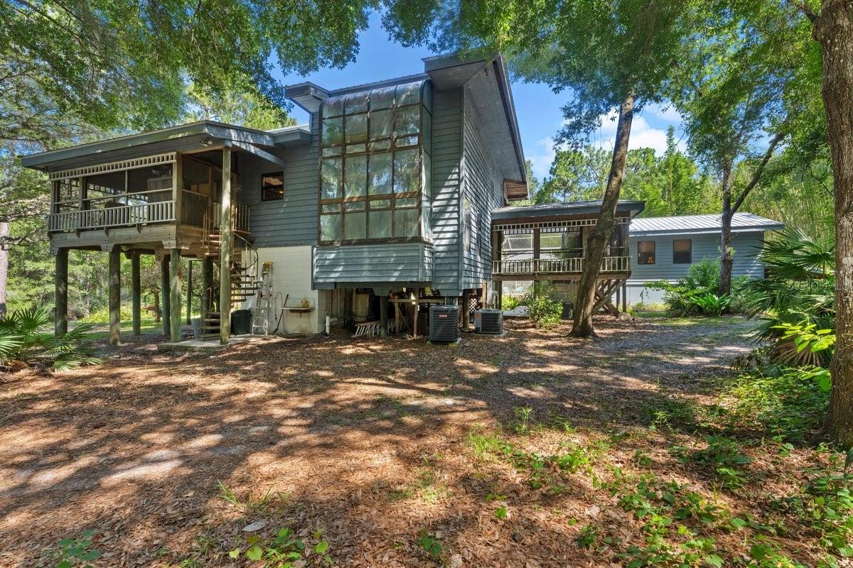 400 PINE BLUFF TRAIL