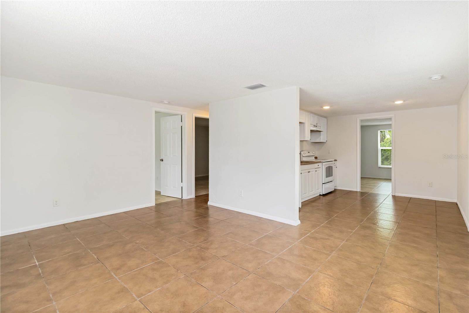 1003 58TH AVENUE DRIVE E