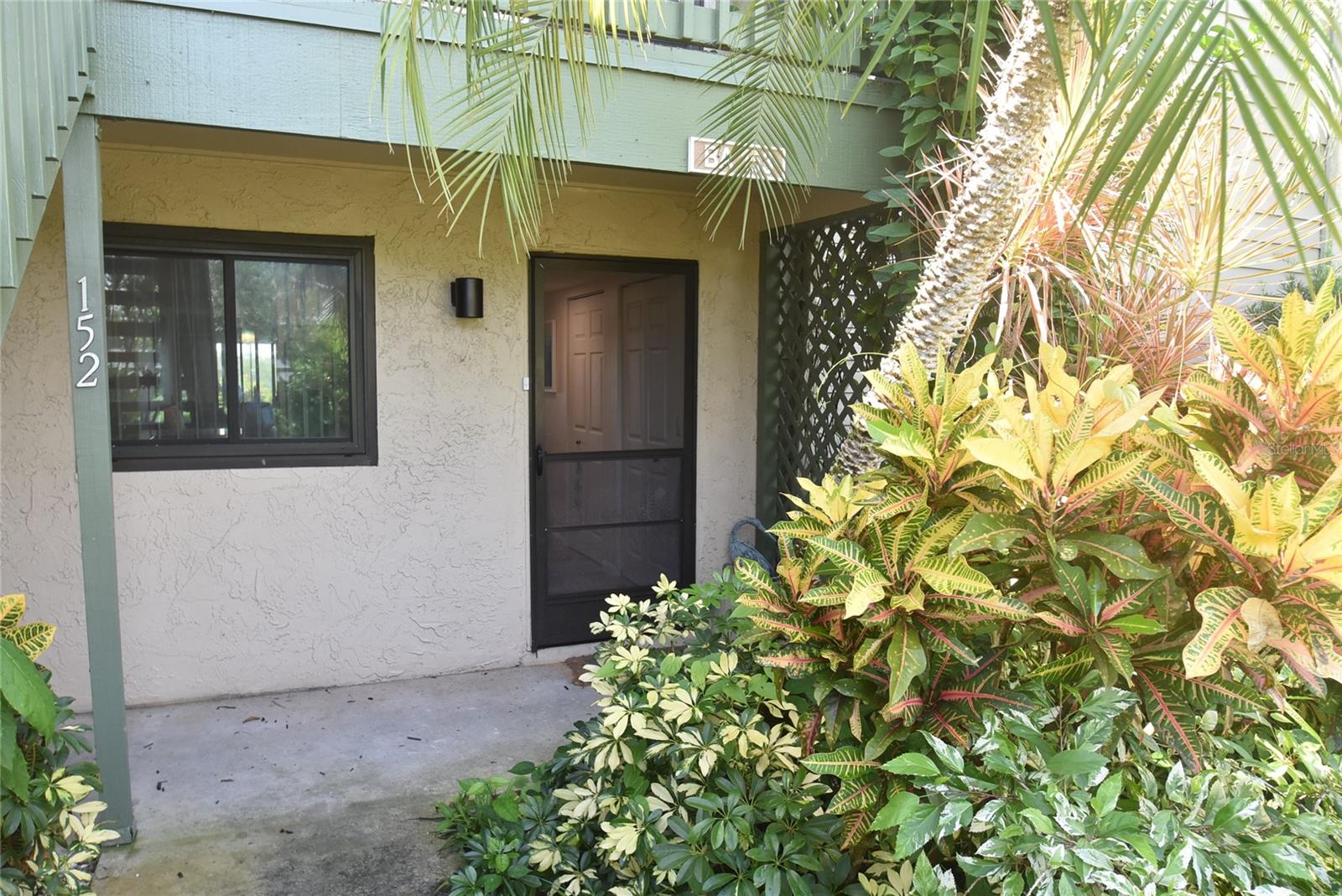 PELICAN COVE IV - Residential Lease