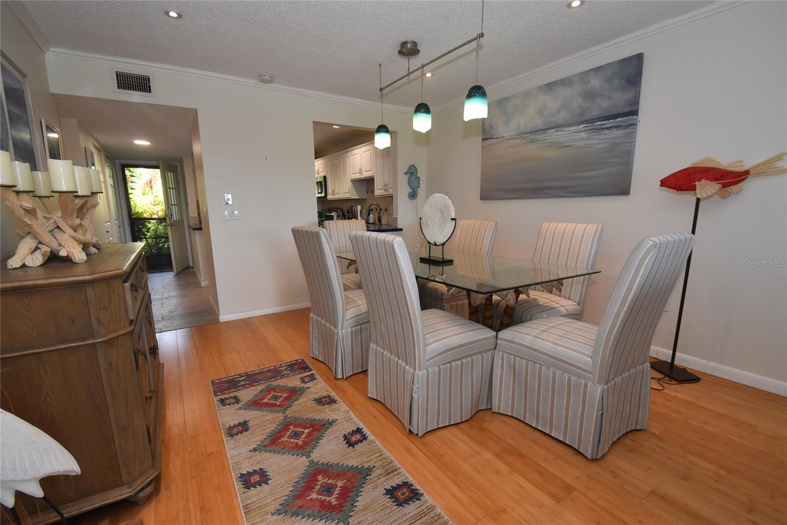 PELICAN COVE IV - Residential Lease