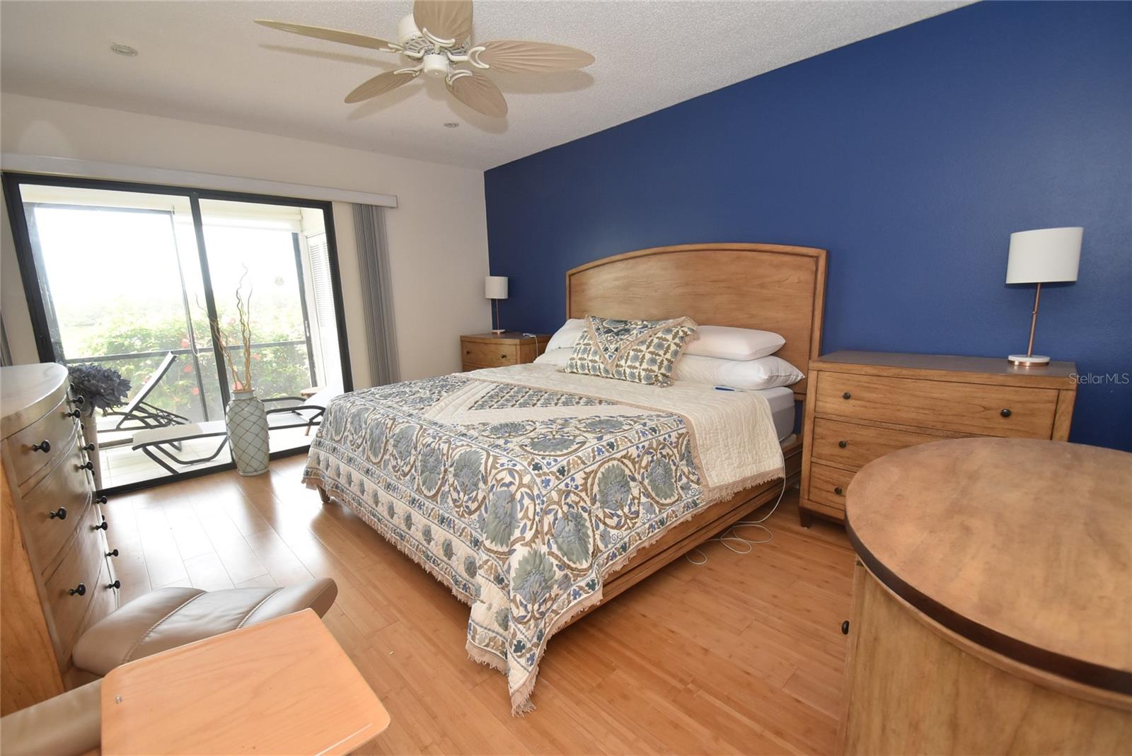 PELICAN COVE IV - Residential Lease