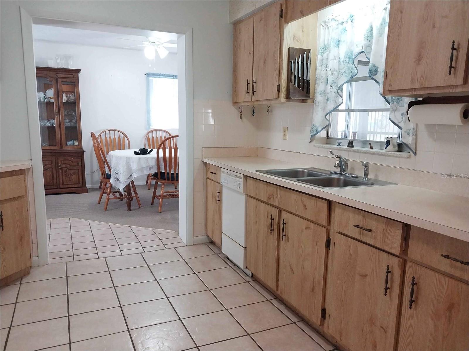 SUN RAY HOMES 02 - Residential