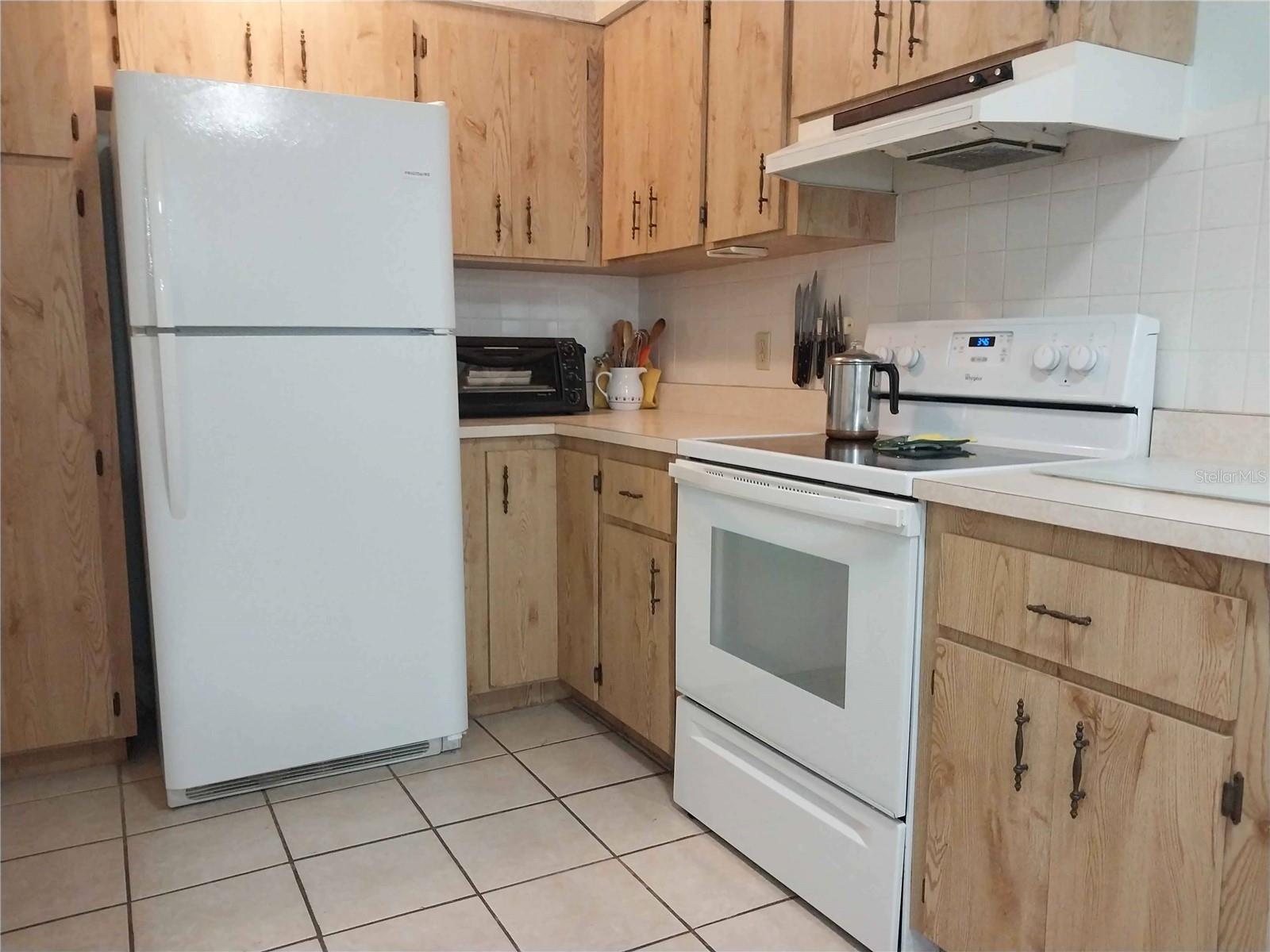 SUN RAY HOMES 02 - Residential