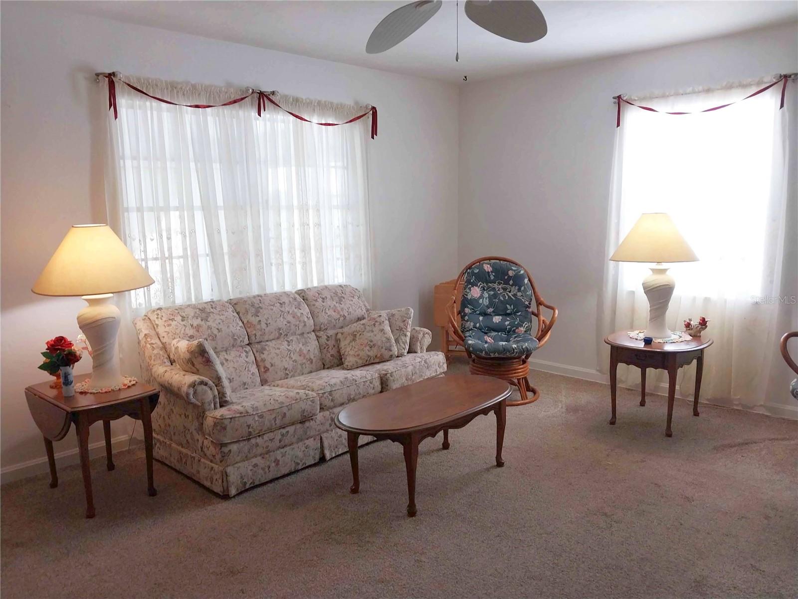 SUN RAY HOMES 02 - Residential