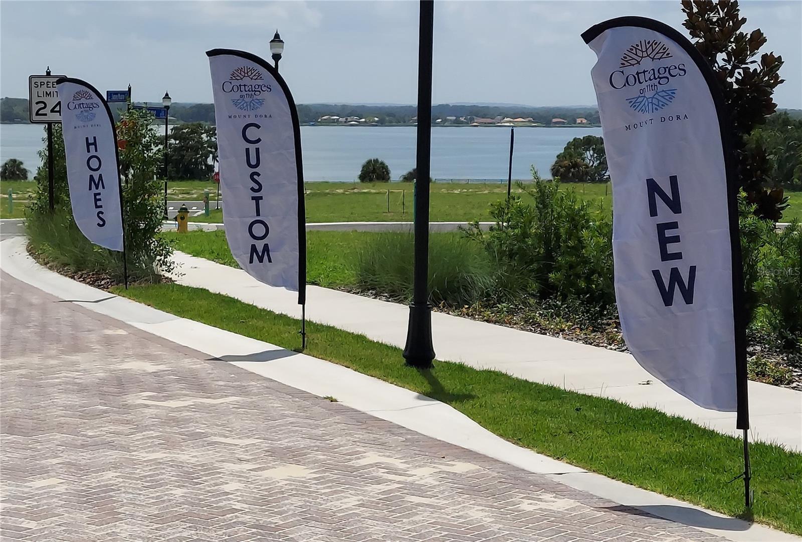 COTTAGES ON 11TH - Residential