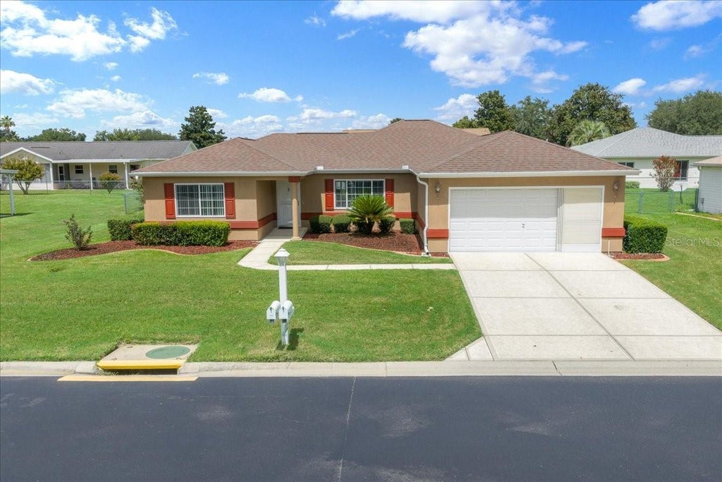 Photo of 11395 SW 139th Street, Dunnellon, FL 34432 (MLS # OM731698)