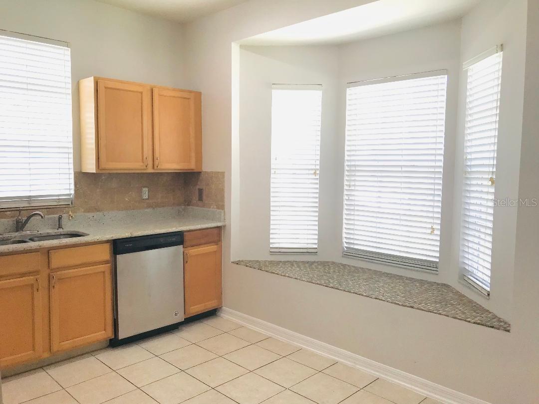 TRAFALGAR SQUARE - Residential Lease