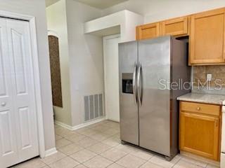 TRAFALGAR SQUARE - Residential Lease
