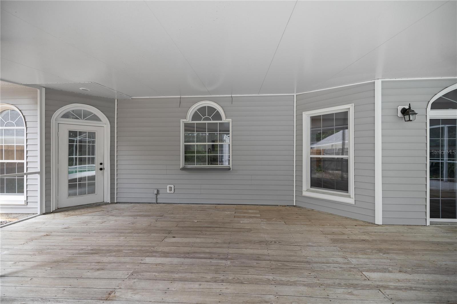 WOODWIND - Residential Lease