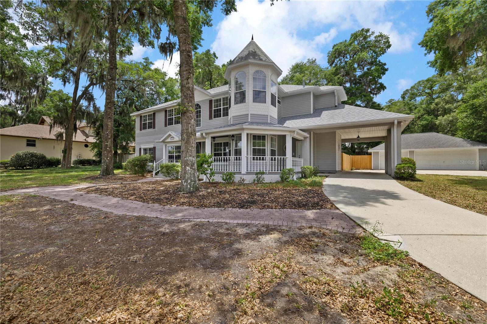 WOODWIND - Residential Lease