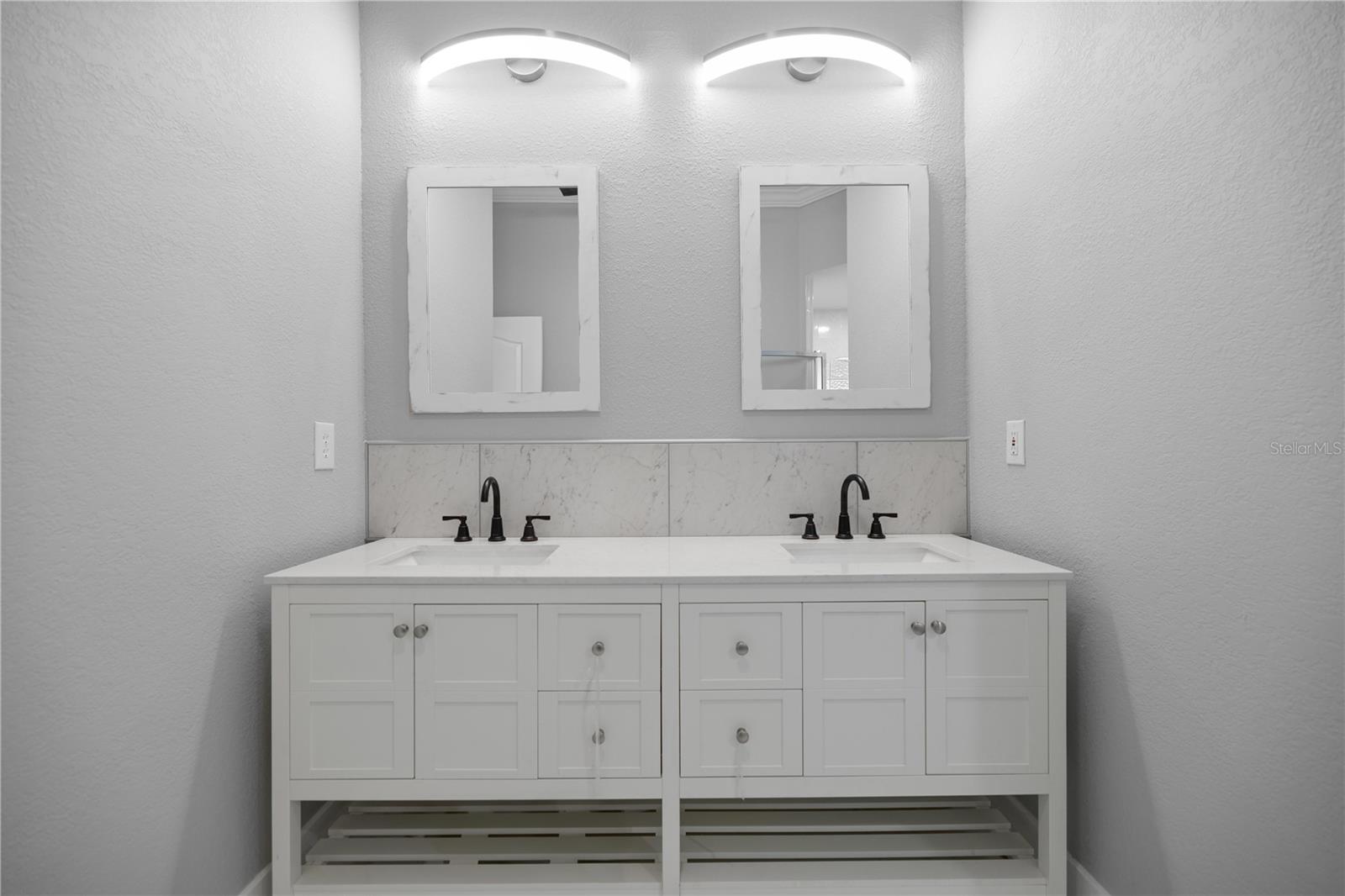 WOODWIND - Residential Lease