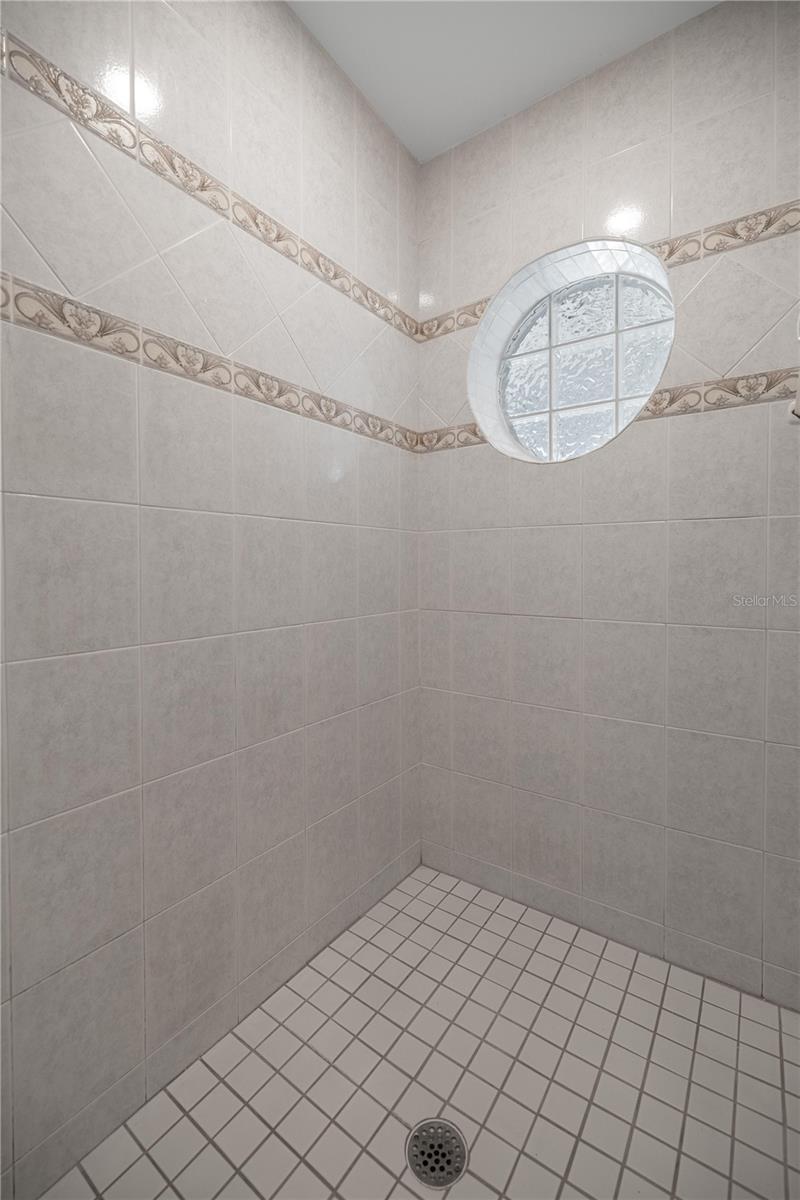 WOODWIND - Residential Lease