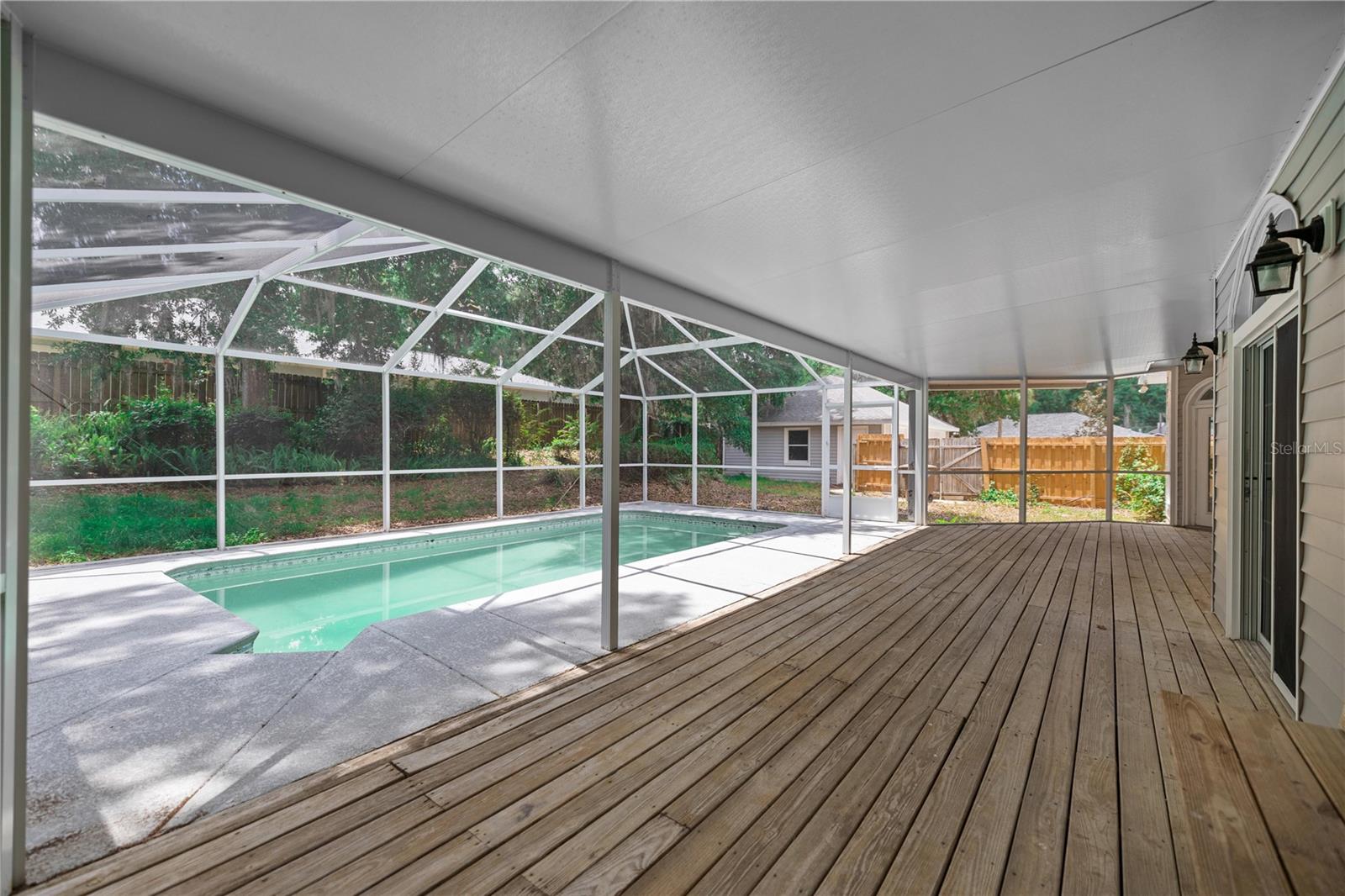 WOODWIND - Residential Lease