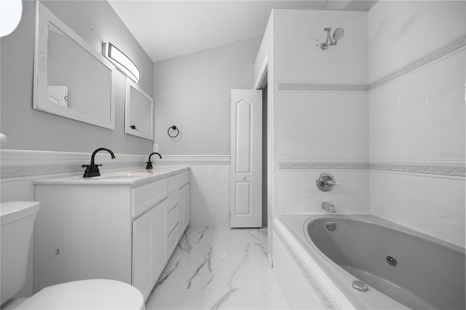 WOODWIND - Residential Lease