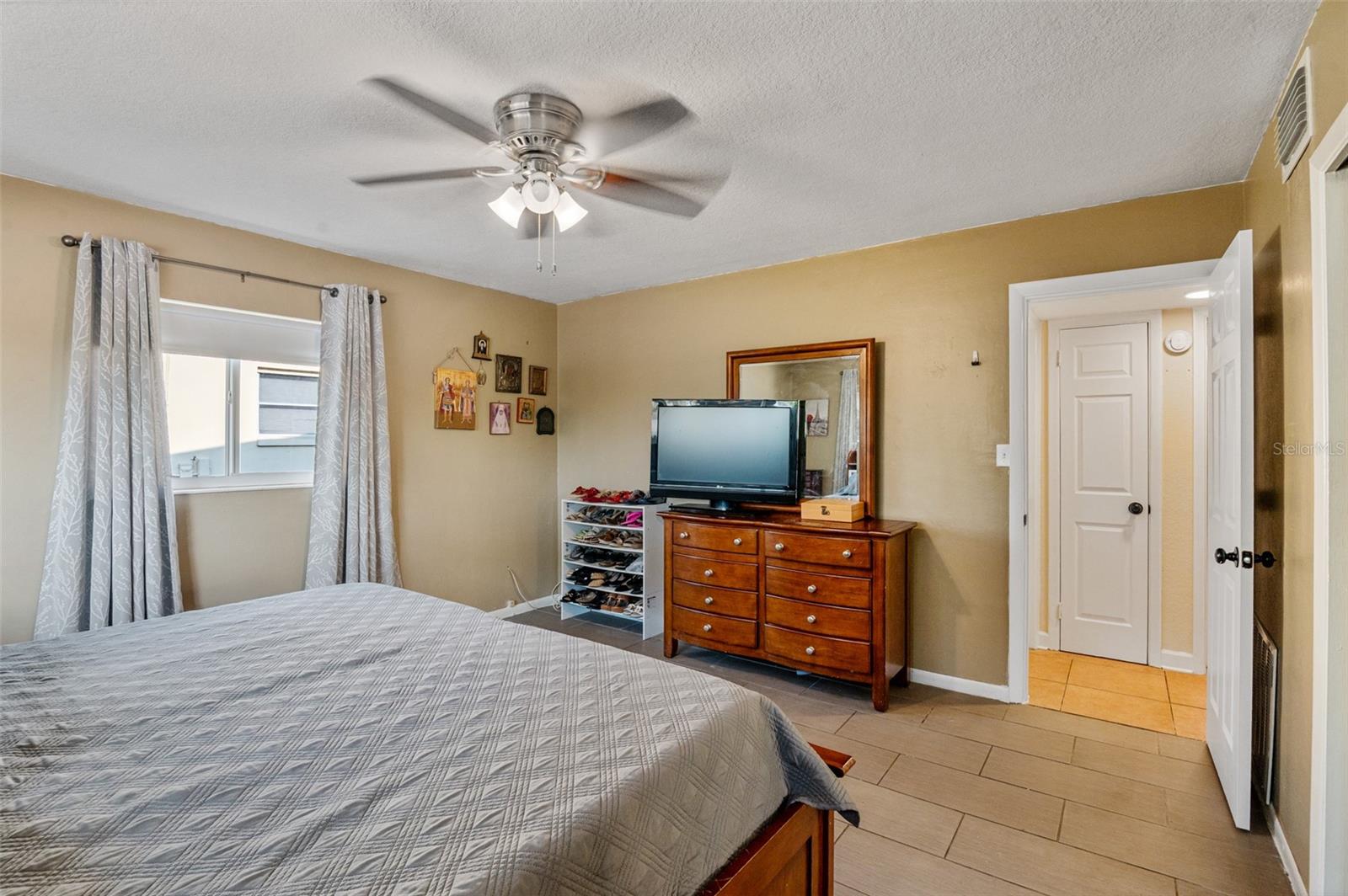 KAREN ACRES - Residential