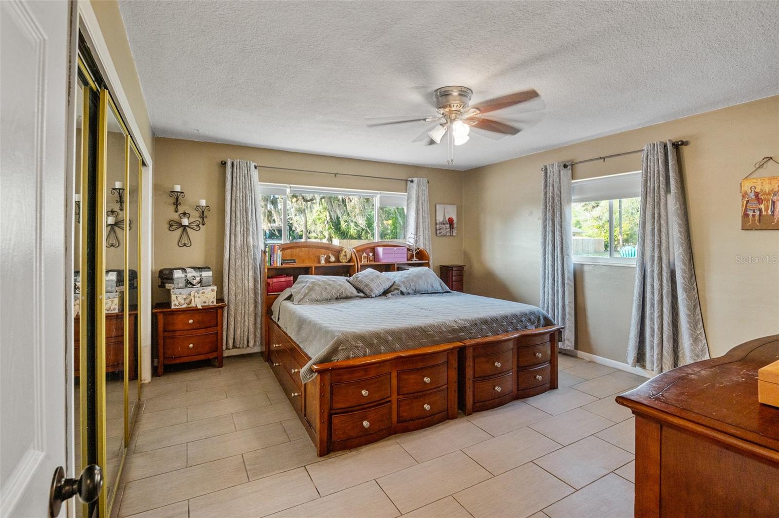 KAREN ACRES - Residential