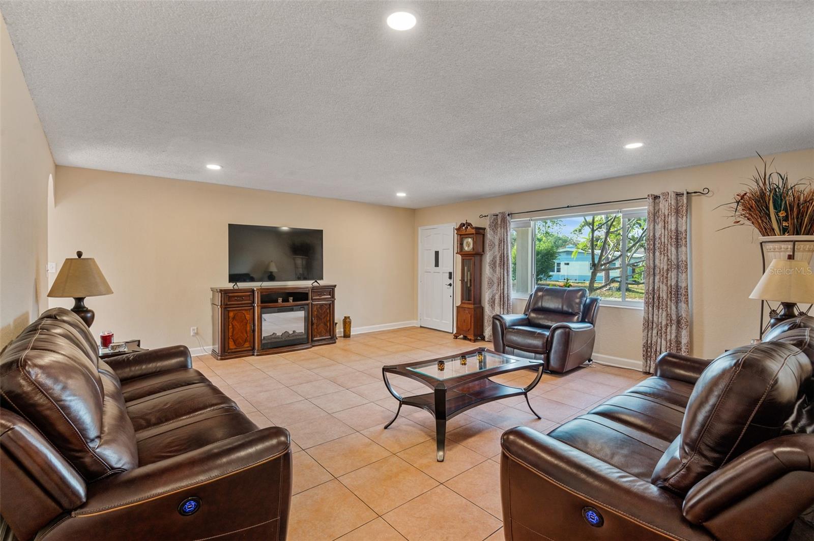 KAREN ACRES - Residential